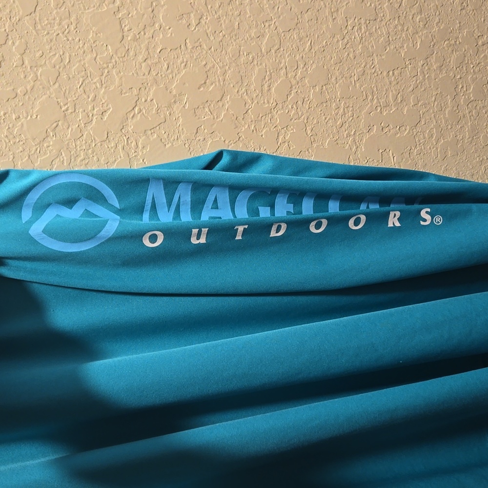 Magellan Outdoors Casting Crew Long Sleeve Men's Shirt Fish Gear Moisture Wick - Picture 2 of 5